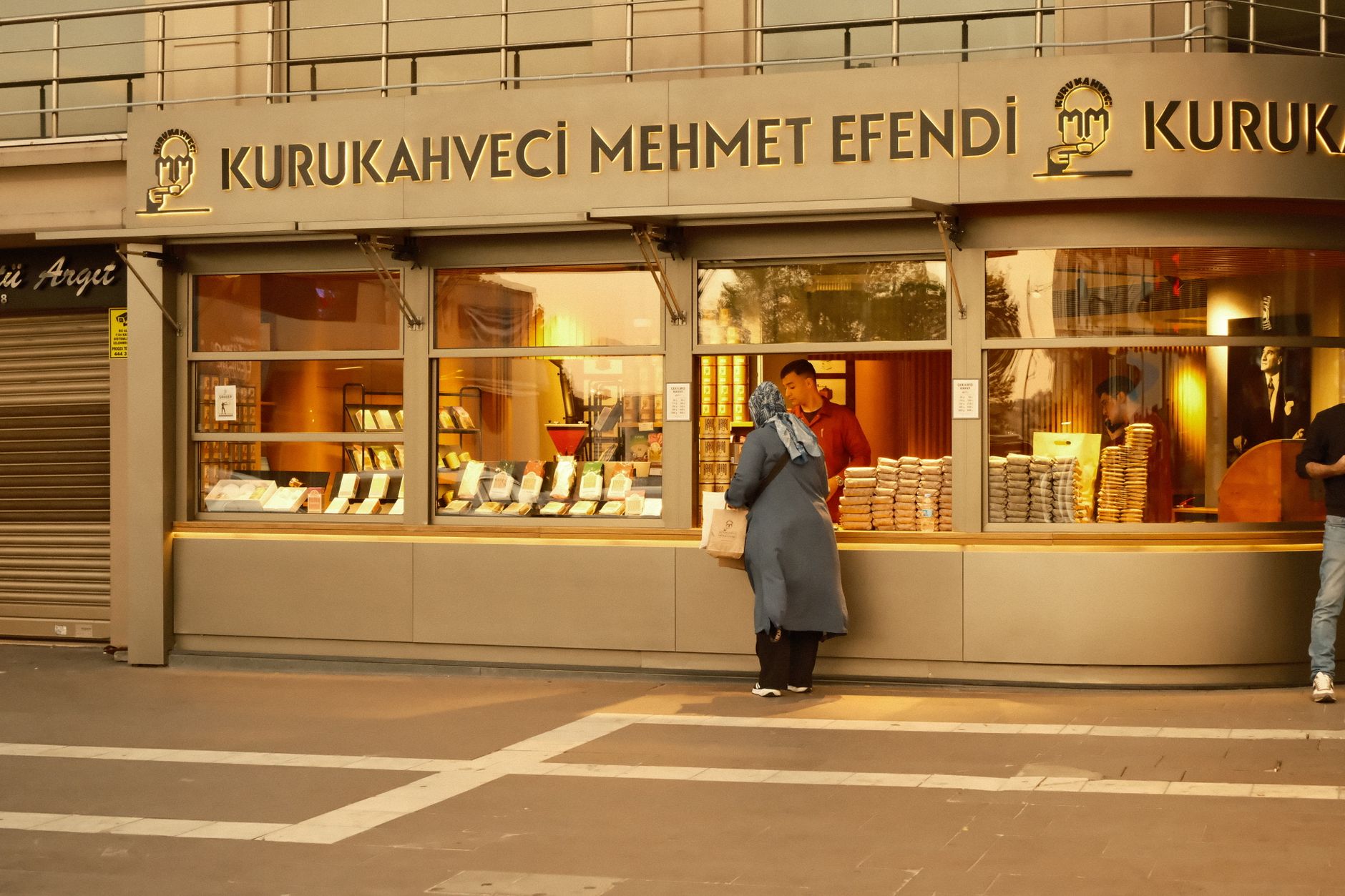 06 Oto Aksesuar Yerel İşletme fotoğrafı 4